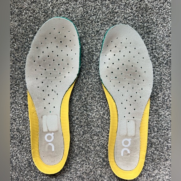 On Cloud X Women’s Running Shoes in Mocha/Sand Size 7-used condition - Picture 10 of 11